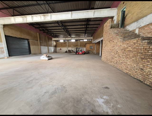 6,499M² WAREHOUSE TO LET IN DENVER
